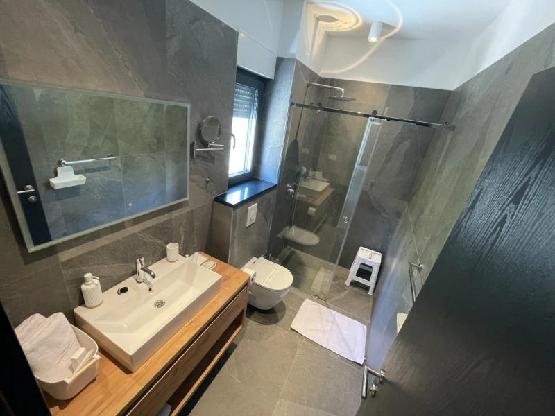 BIOKOVO EDEN, Badezimmer / WC