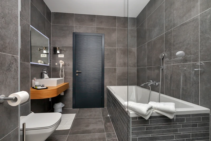 LeDjaDe, Bathroom / WC