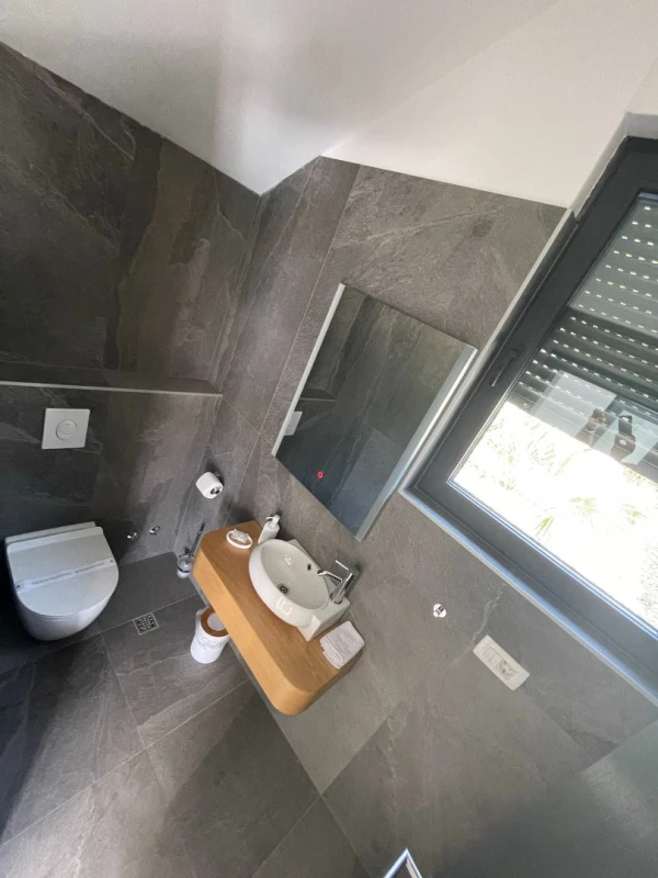 BIOKOVO EDEN, Badezimmer / WC