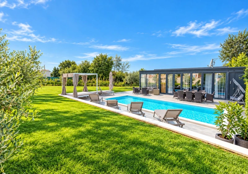 Hacienda MATEA – an oasis of romance near the beaches, surrounded by olive trees, pool & playground, Pula - Istria, Pula