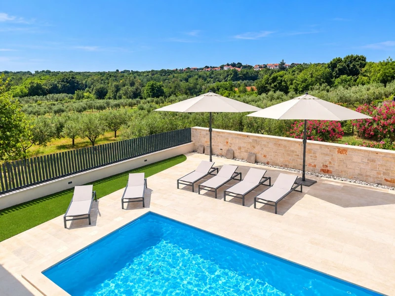 Villa Faro – New dream house, heated pool, tavern & games room, summer kitchen & bbq, near the beach, Savudrija - Istria, Savudrija