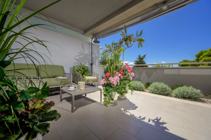 Split Green Eden & Blue Horizon Luxury Apartments