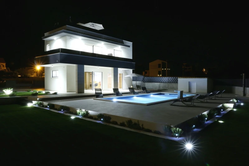 Villa Nora, Villa Nora, Vrsi