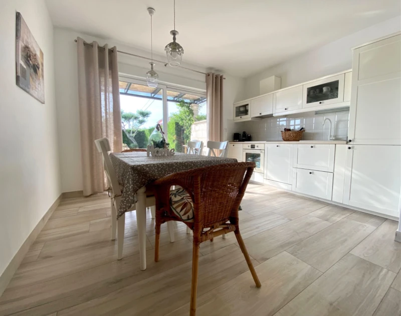 Villa Divina, Kitchen