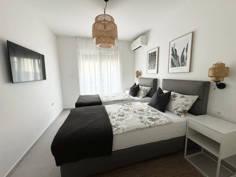 Apartment Divina V