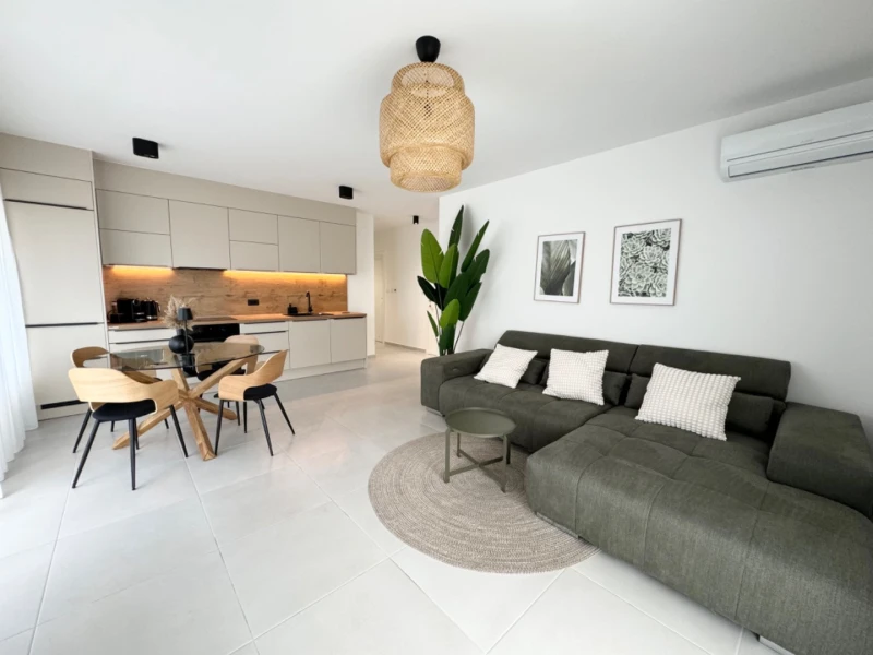 Apartment Divina V