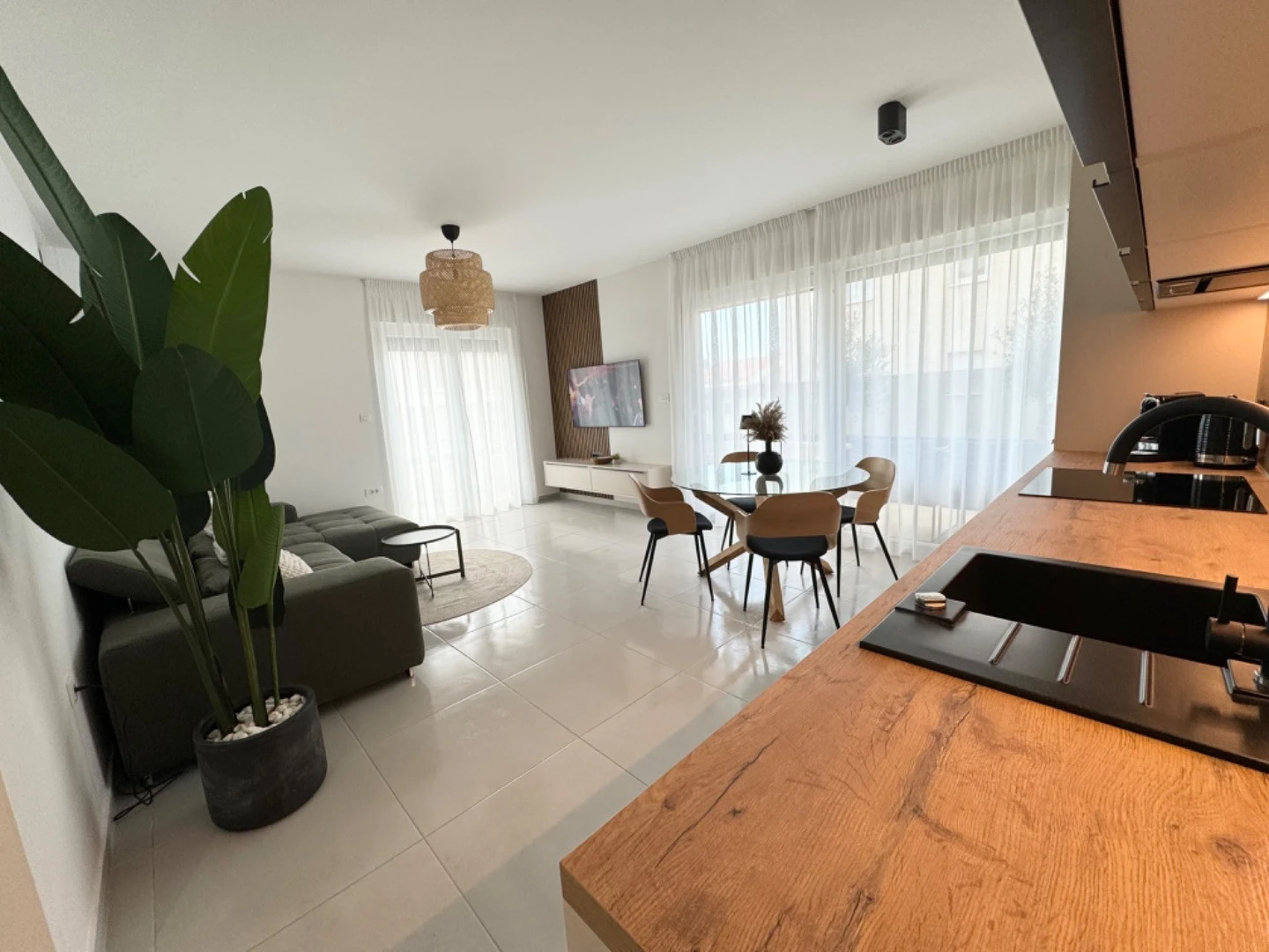Apartment Divina V