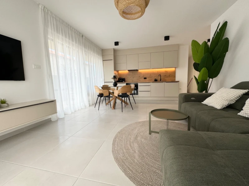 Apartment Divina V