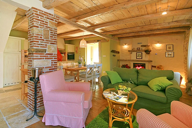 Casa Buscina, Living room