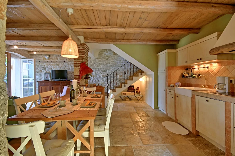 Casa Buscina, Kitchen