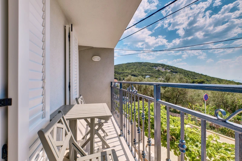 Apartman 1, Apartmani Alberta, Martinšćica