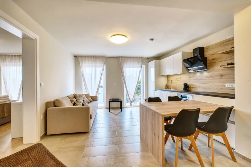 Apartman 4, Apartmani Alberta, Martinšćica