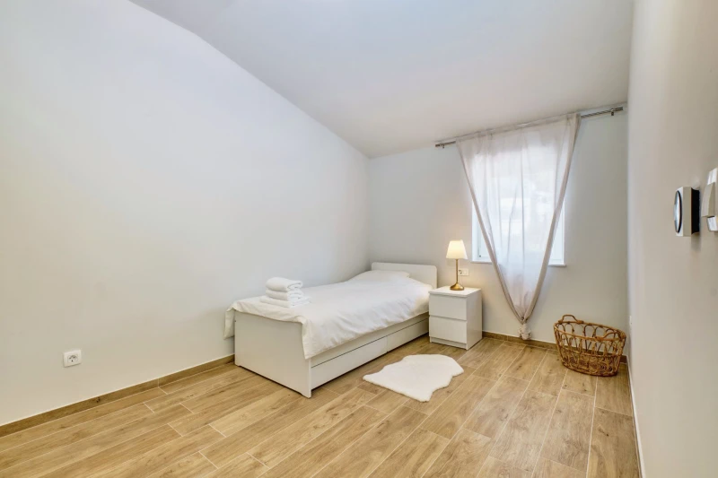 Apartman 5, Apartmani Alberta, Martinšćica