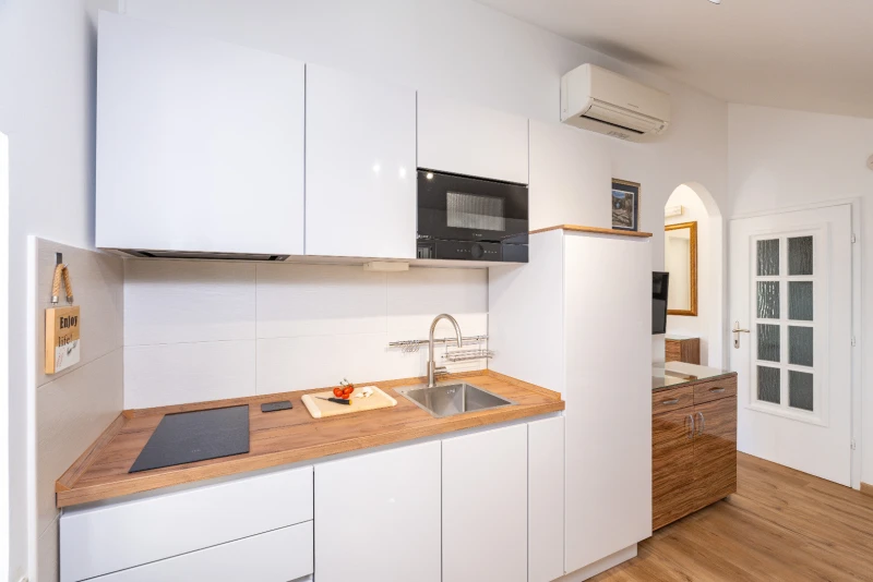 ROMANTIC APARTMAN  SWALLOWS NEST 2lows nest 2, Living room