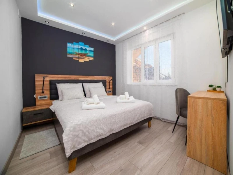 Apartment 1, Bedrooms