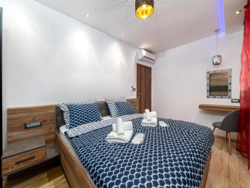 Apartment 2, Bedrooms