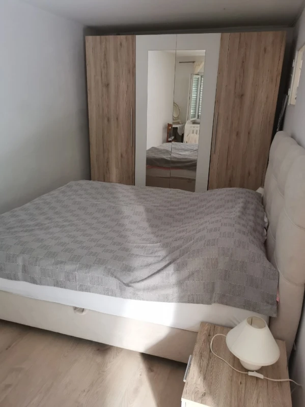 Apartment 4