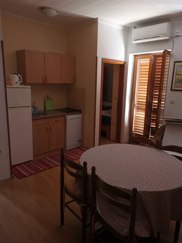 Apartment 3