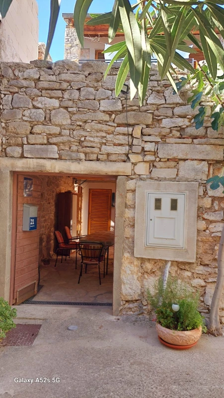 House Hidden Beauty, Tribunj