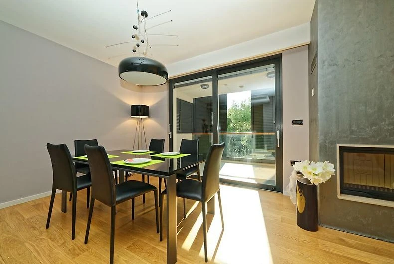 Apartman 1, Ostale fotografije