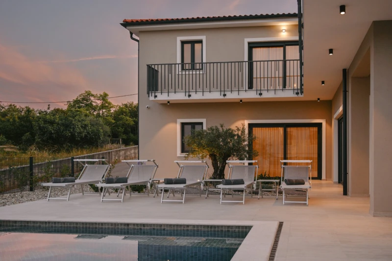 Villa Figa II, Gostinjac
