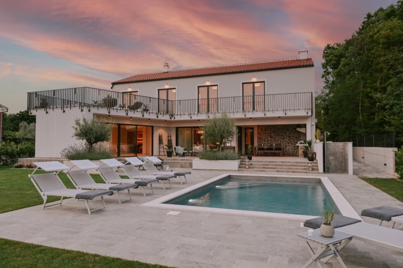 Villa Figa I, Gostinjac