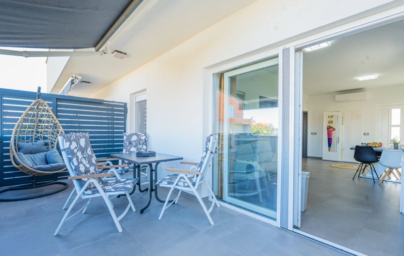 Apartment 2, Balcony / Terrace