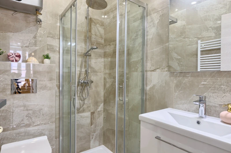 Apartment 3, Dnevni boravak