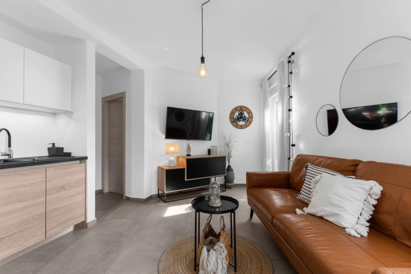 Apartment Home, Soggiorno