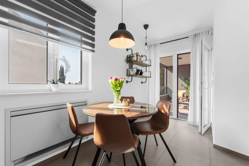 Apartment Home, Soggiorno