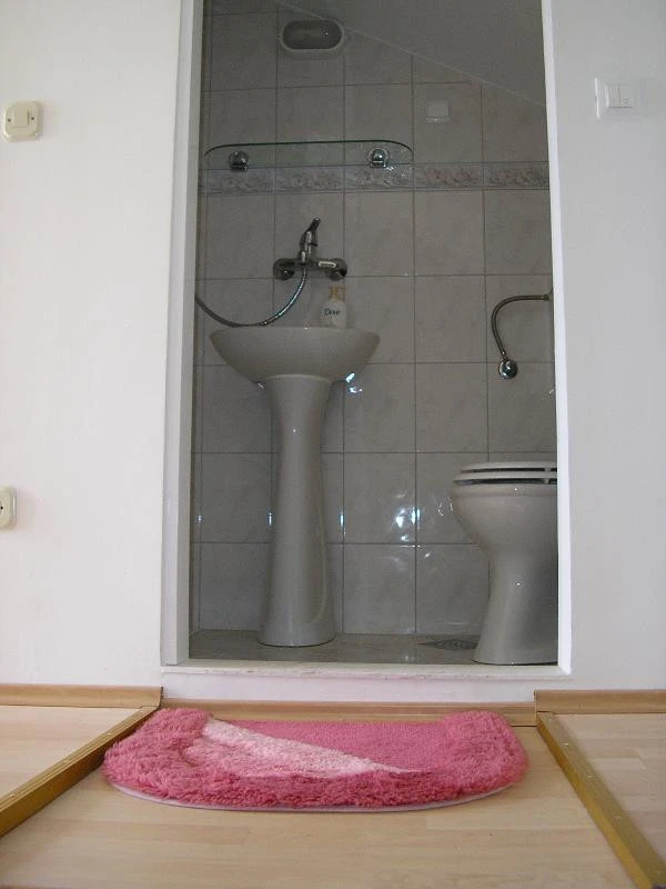 Bellevue Sun, Bathroom / WC