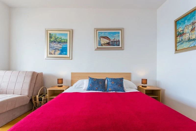 Bellevue Sun, Bedrooms