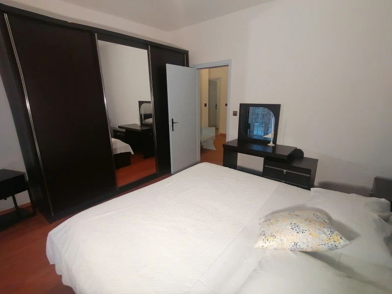 Apartment 2, Bedrooms