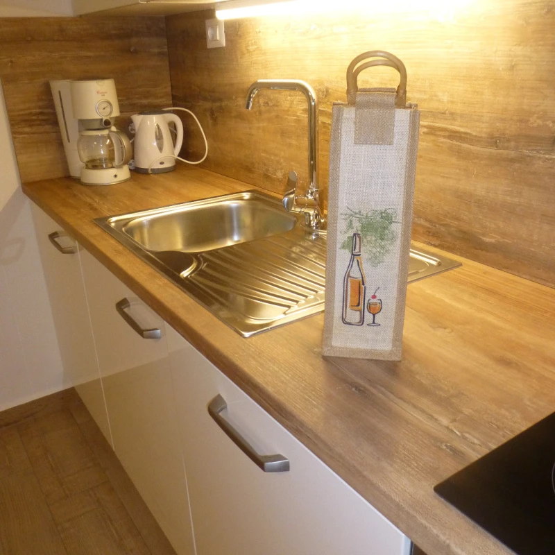 Apartment 3, Kitchen
