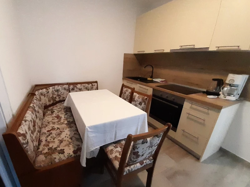 Apartment 5, Kitchen