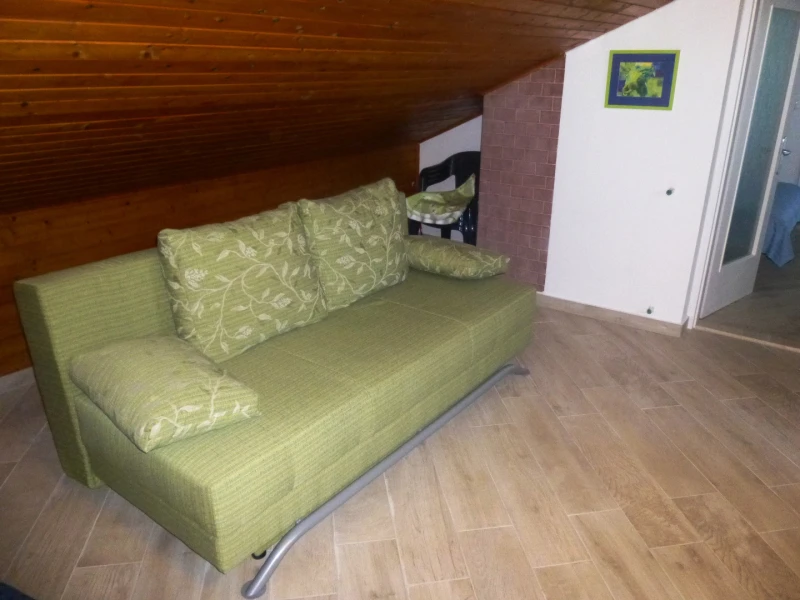 Apartment 6