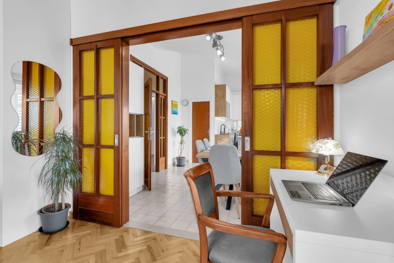 Apartment 4+2, Soggiorno