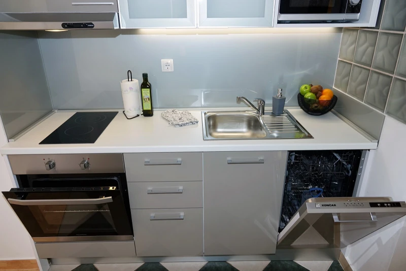 Apartment 4+1, Küche
