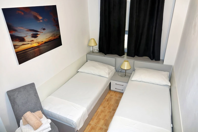 Apartment 4+1, Zimmer