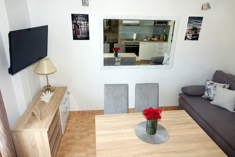 Apartment 2+2, Cucina