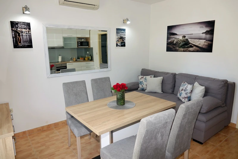 Apartment 2+2, Cucina
