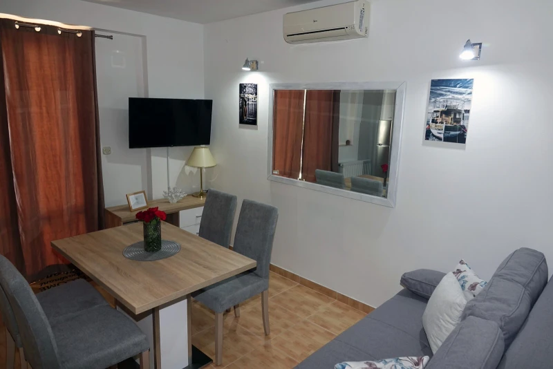 Apartment 2+2, Soggiorno