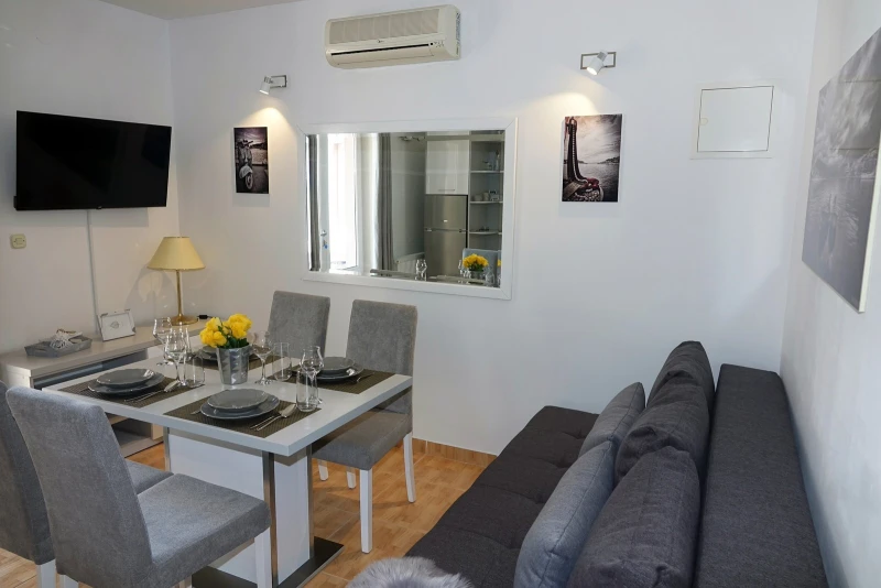 Apartment 2+2 II, Soggiorno
