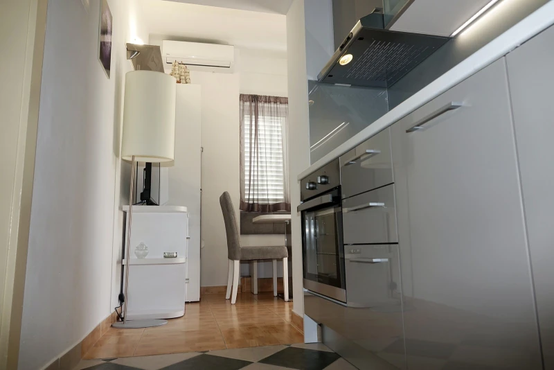 Apartment 4+1, Küche