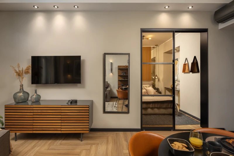 Apartment 3, Living room