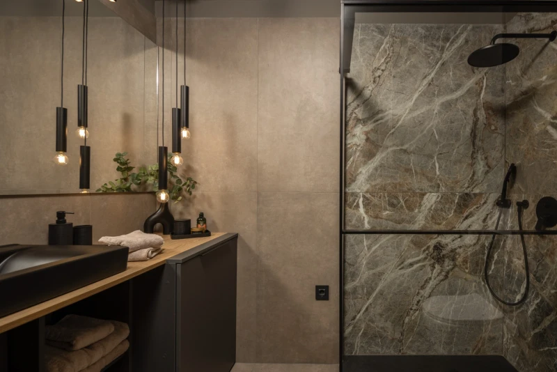 Apartment 2, Bathroom / WC