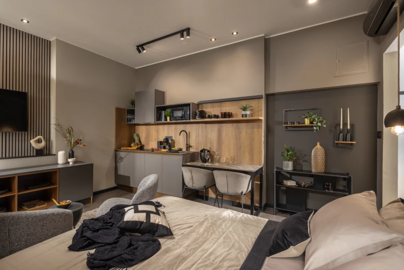 Apartment 4, Bedrooms