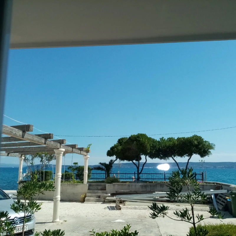 A2 uz more i plažu, Kuhinja