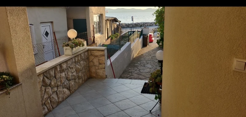 in a quiet position,across the sea +beautiful view, Soggiorno