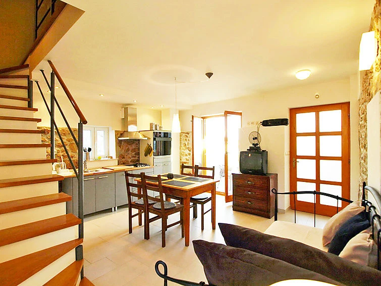 Studio in a quiet position,across the sea+beautiful view1